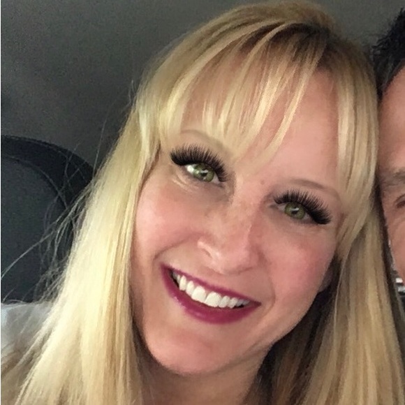 Meet your Posher, Kristin - Picture 1 of 1